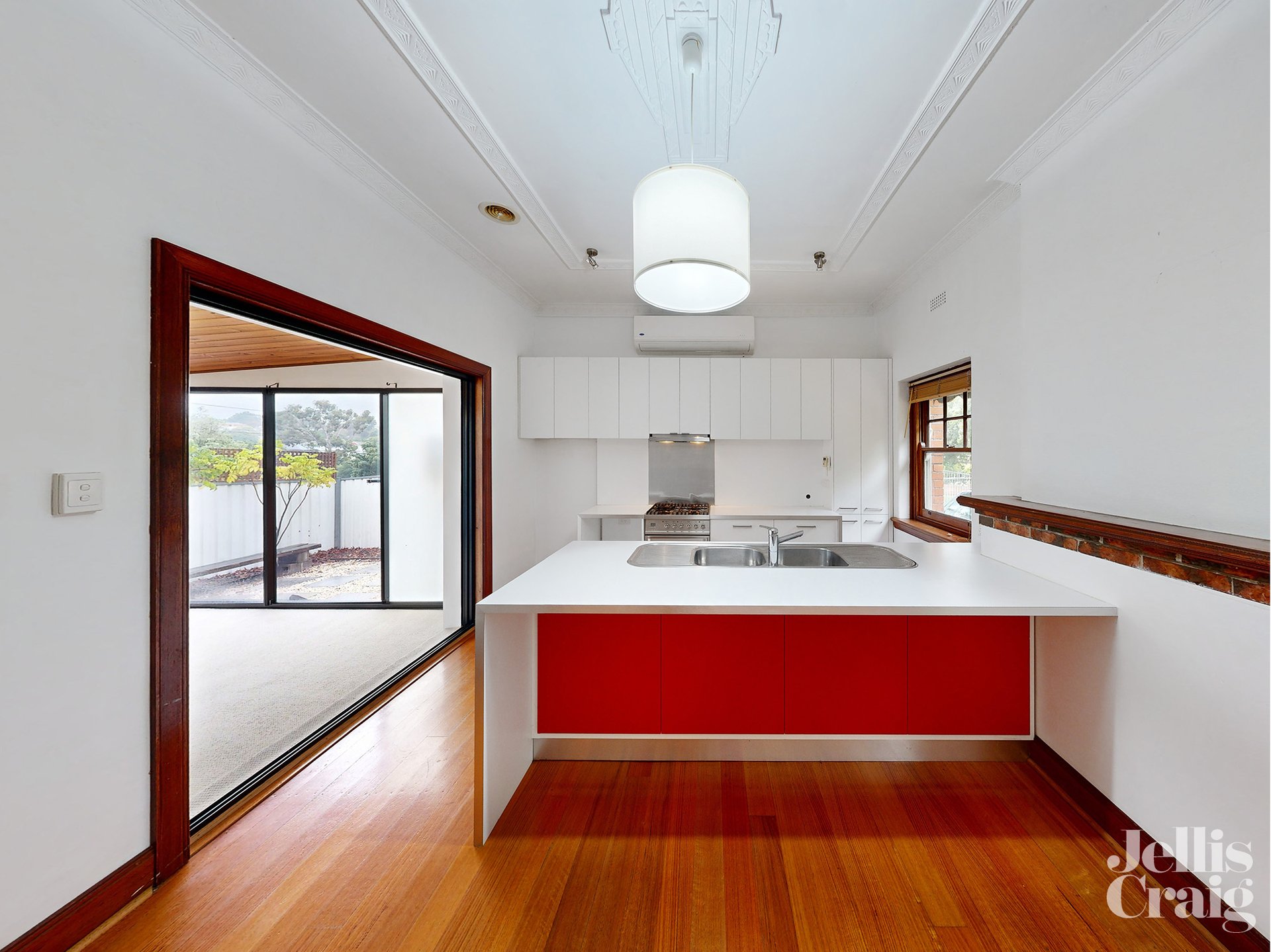 27 Smith Road, Camberwell image 3