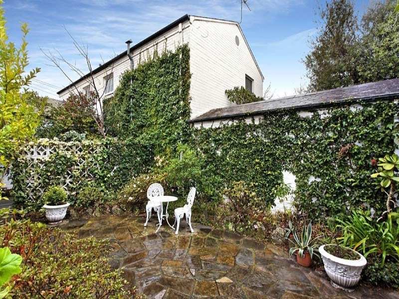 27 Stanley Grove, Canterbury image 6