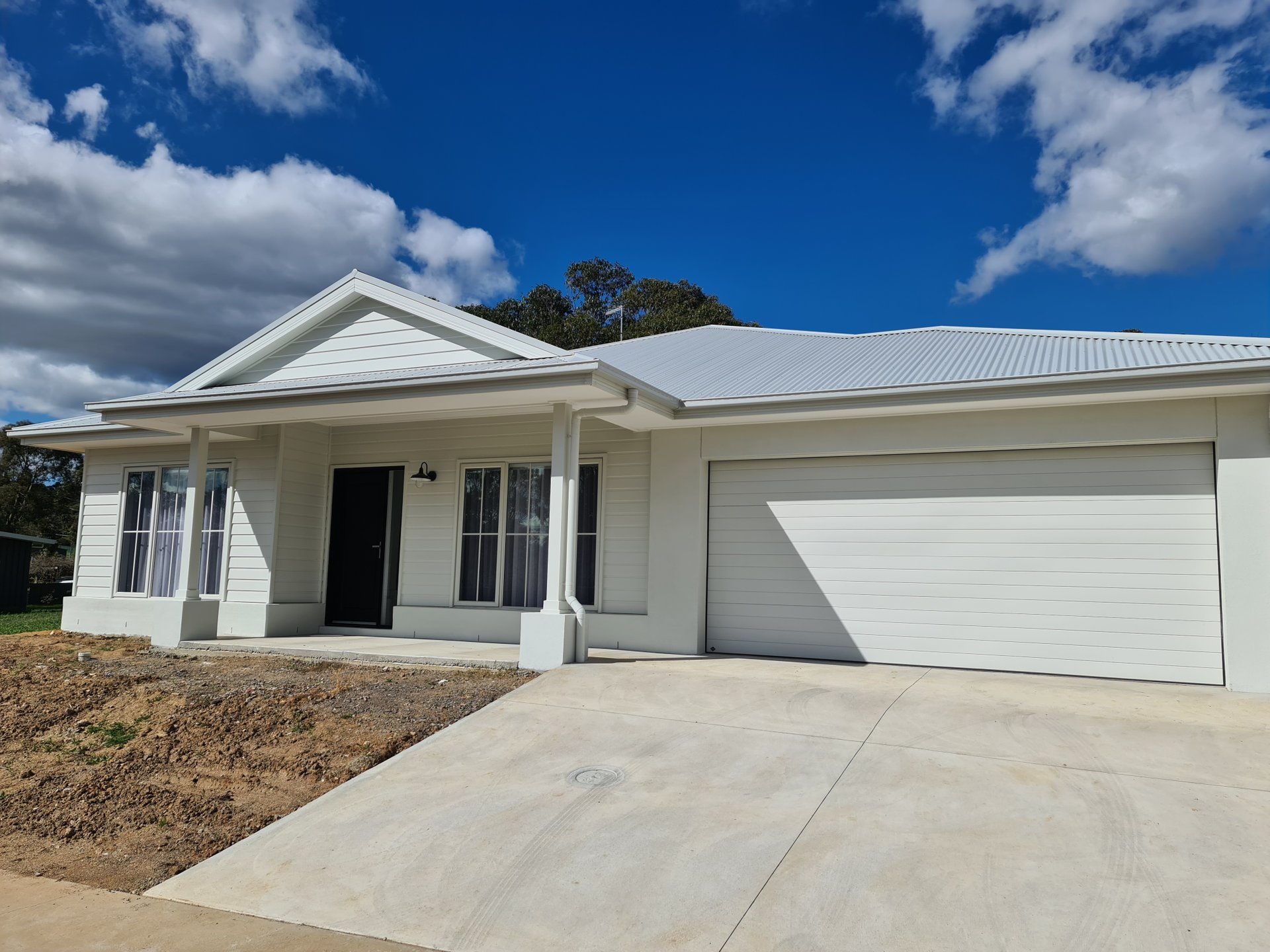 2/7 Stephen Street, Campbells Creek image 1