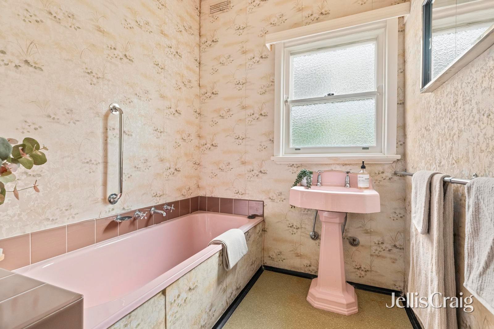 27 Stocks Road, Mount&nbsp;Waverley image 6