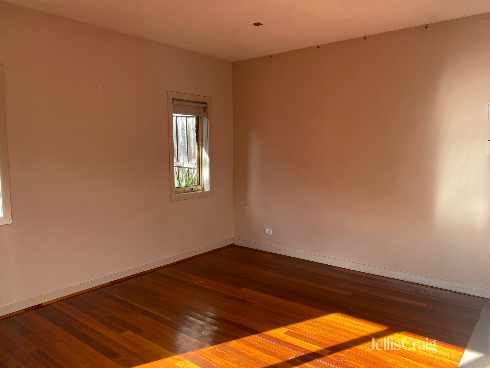 2/7 Strettle Street, Thornbury image 6