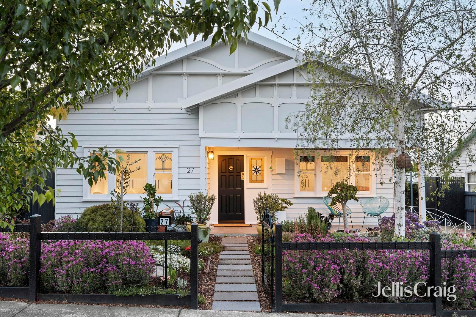 27 Stubbs Avenue, North Geelong image 1