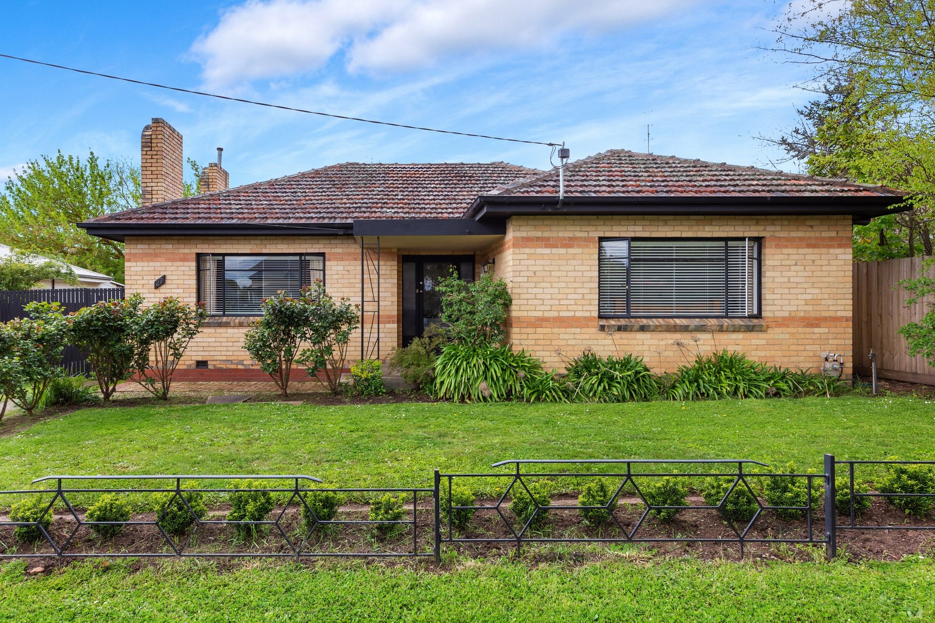 Property Gallery - Main Image
