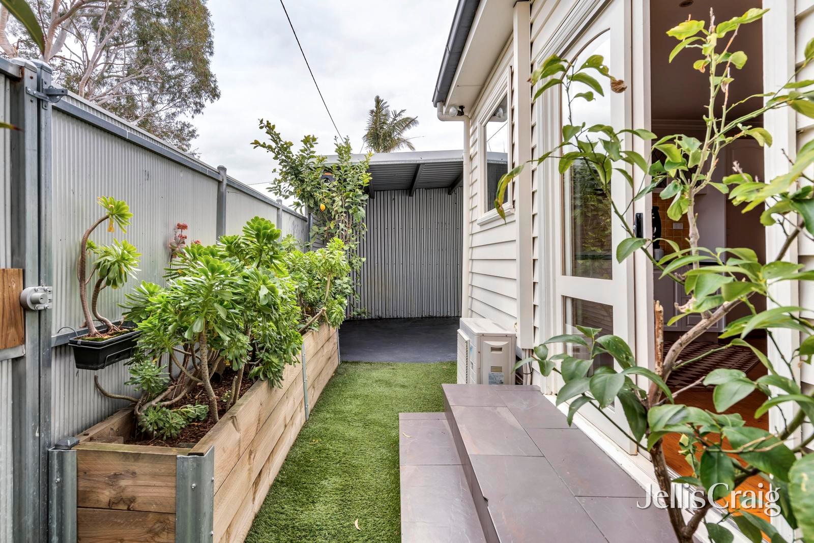 27 Sutherland Street, Brunswick image 10