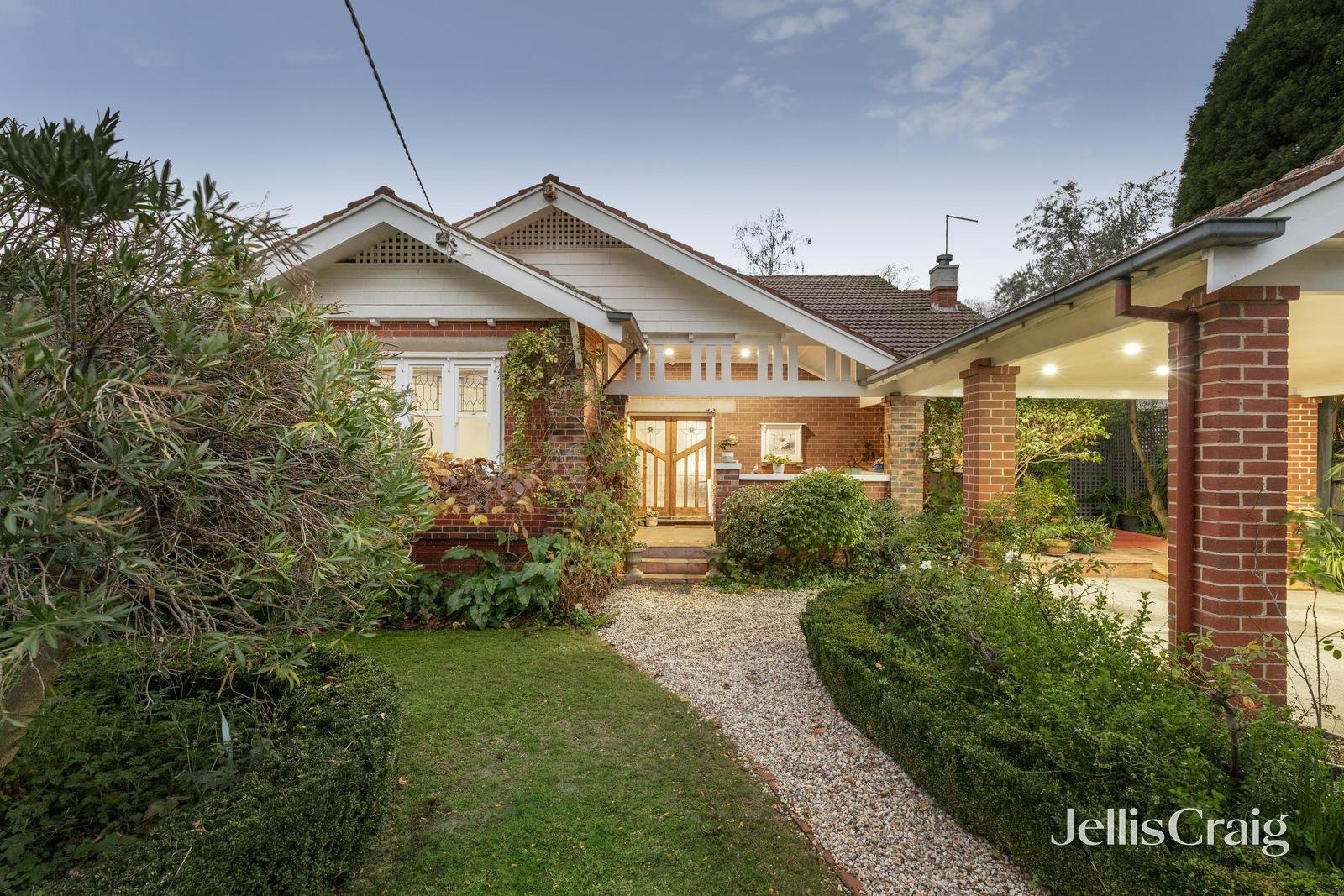 27 Swinburne Avenue, Hawthorn image 1