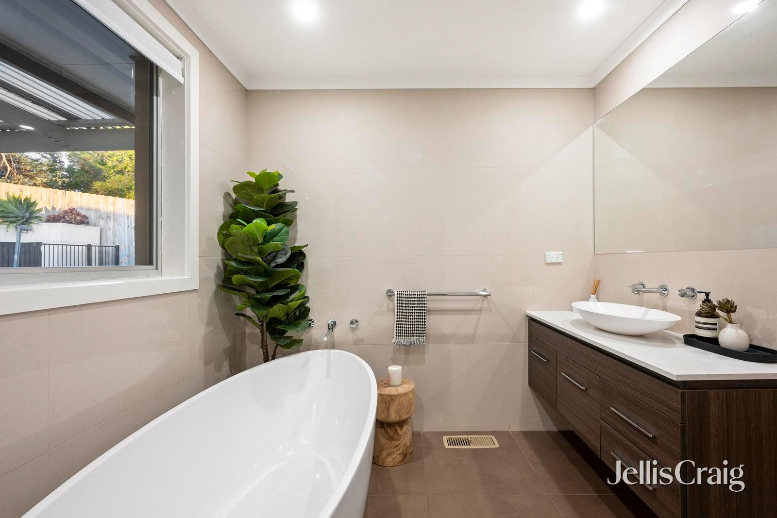 27 Swinburne Avenue, Mooroolbark image 13