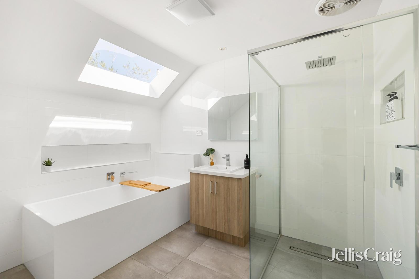 27 Sycamore Street, Camberwell image 12