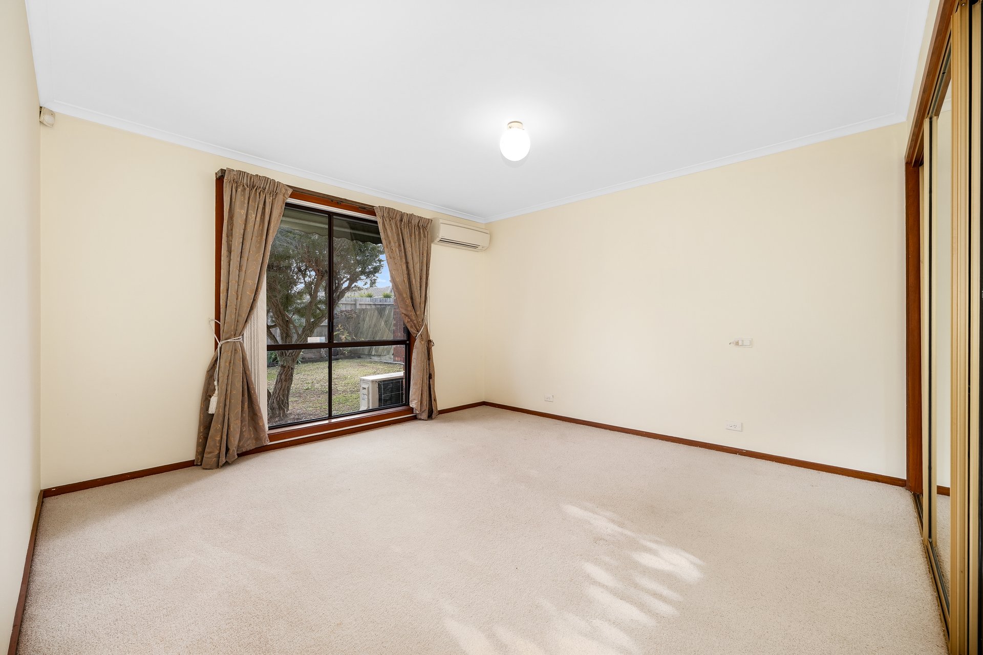 2/7 Tara Place, Dandenong North image 6