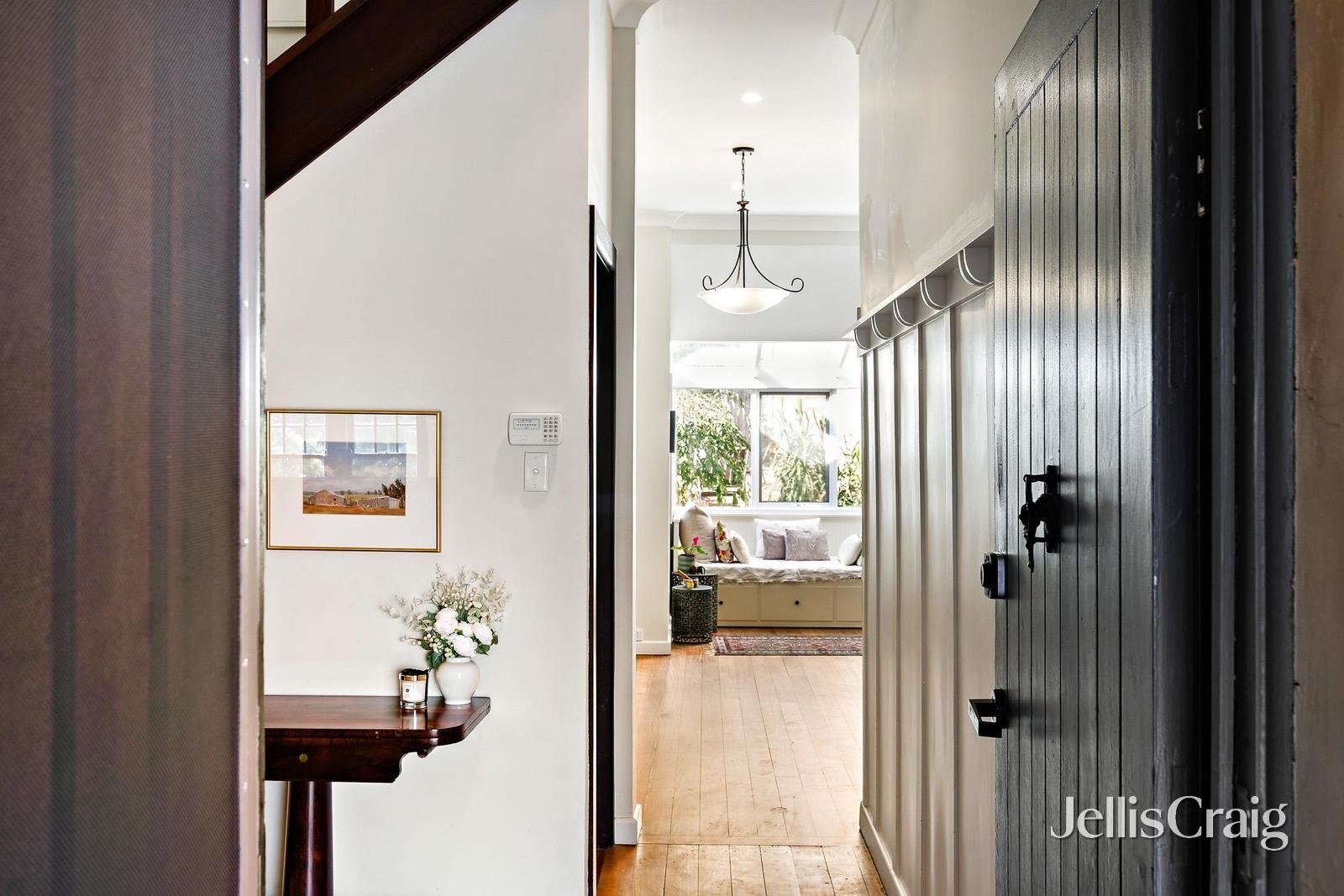 27 The Boulevard, Ivanhoe image 3
