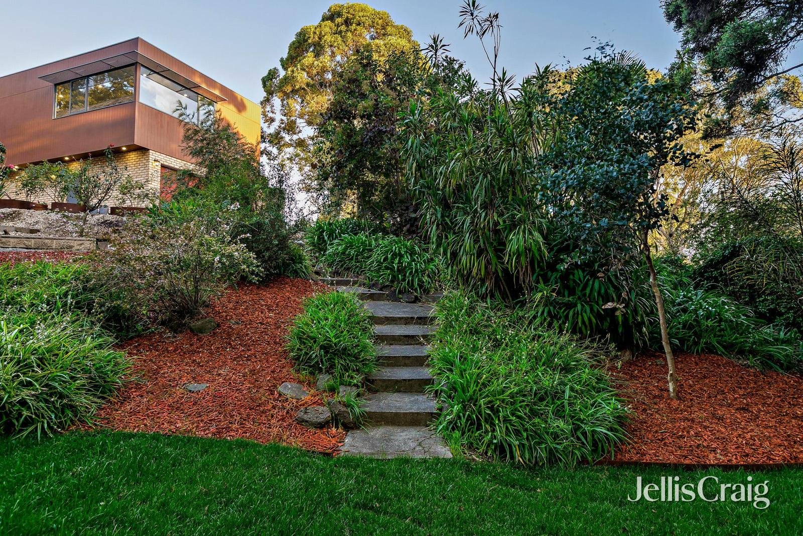 27 The Boulevard, Ivanhoe image 21
