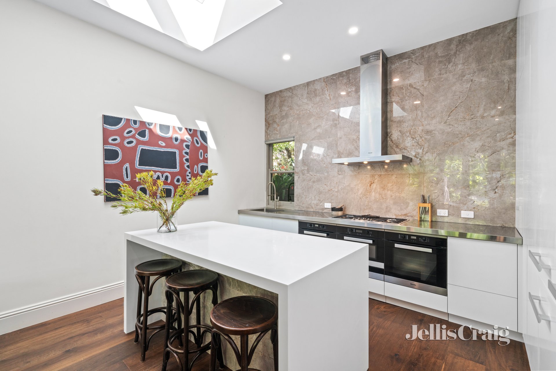 27 Tivoli Pl, South Yarra image 2