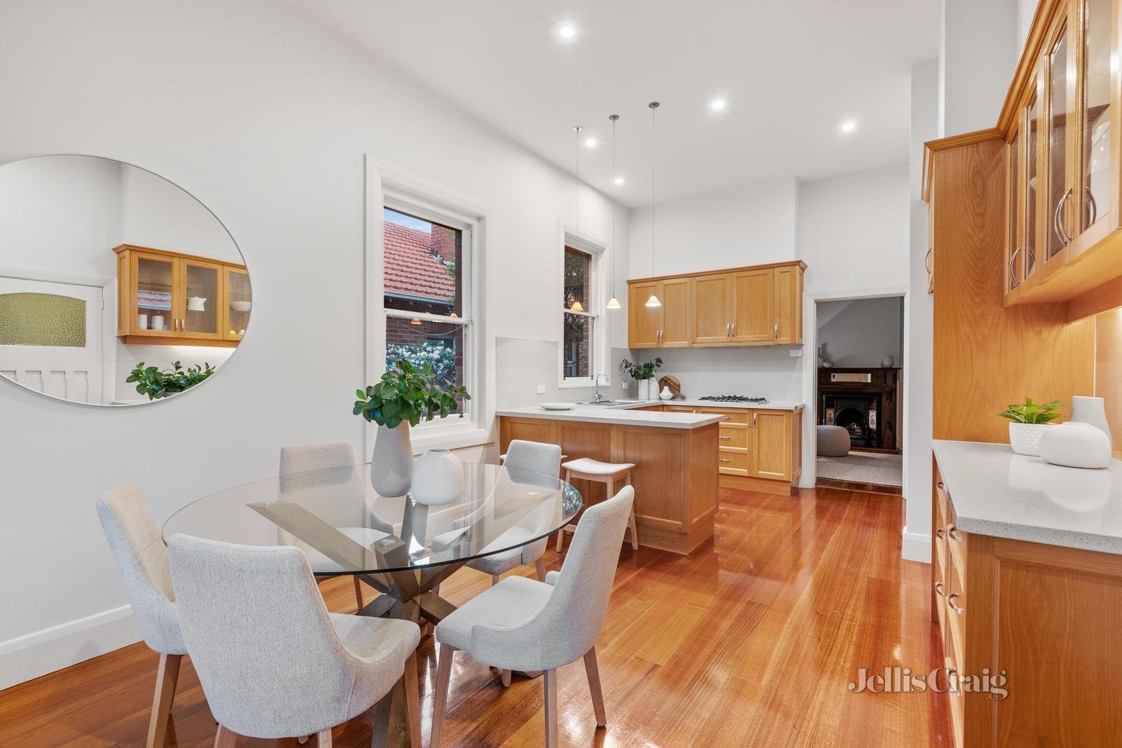27 Torrington Street, Canterbury image 5