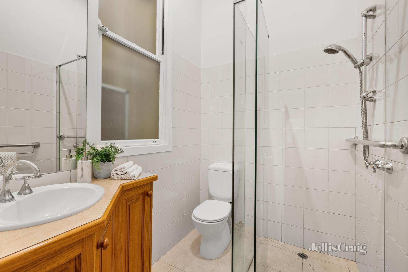27 Torrington Street, Canterbury image 9