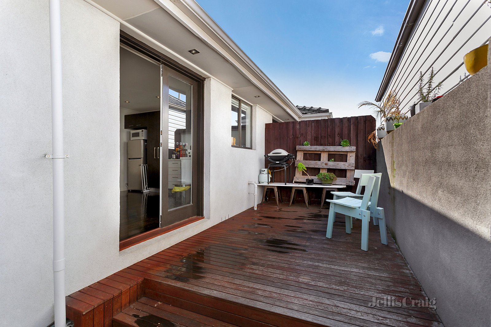 2/7 Trafford Street, Brunswick image 3