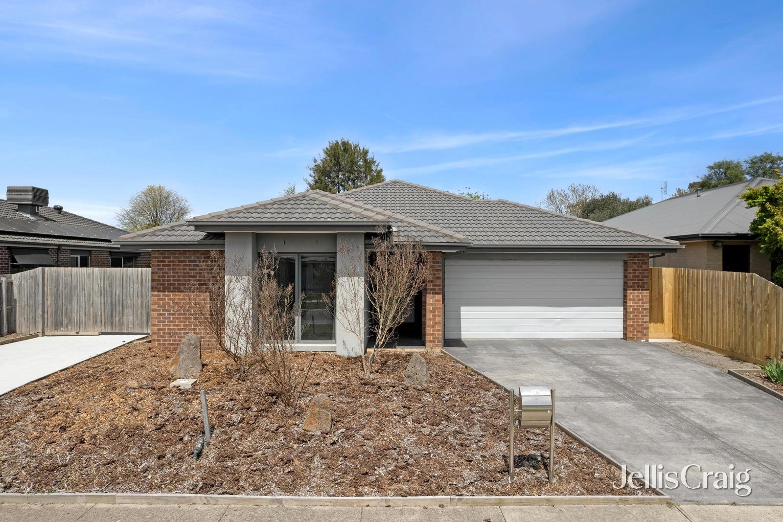 27 Tree Change Way, Woodend image 1
