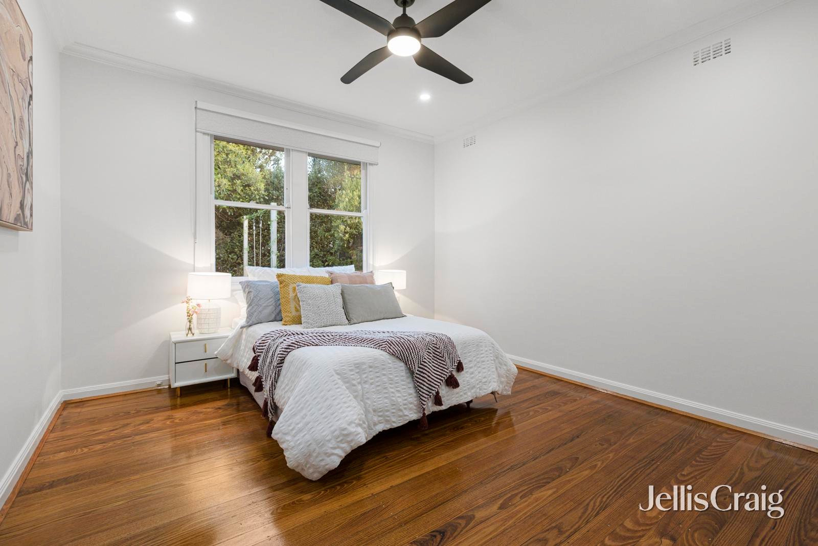 27 Tucker Road, Bentleigh image 8