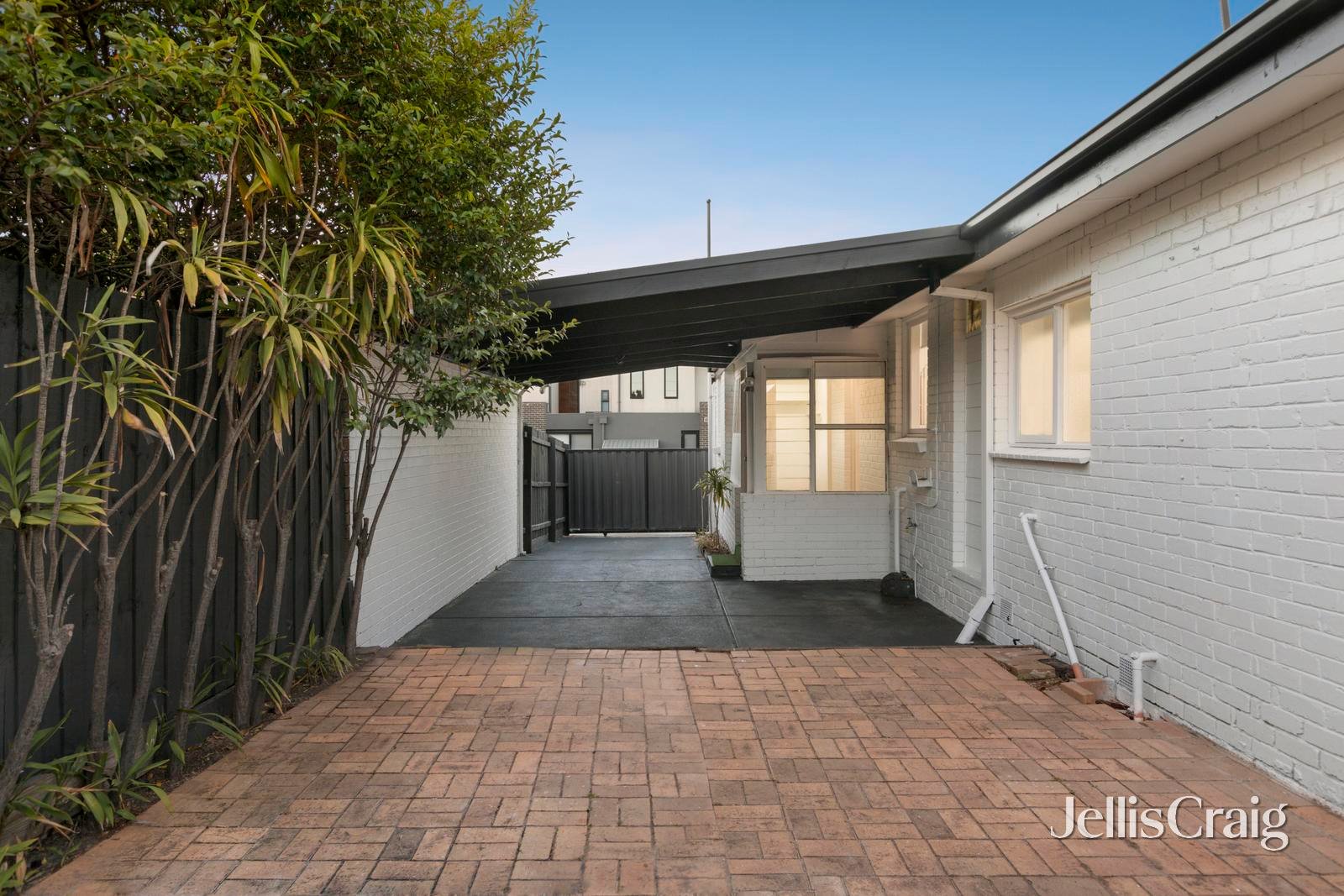 27 Tucker Road, Bentleigh image 13