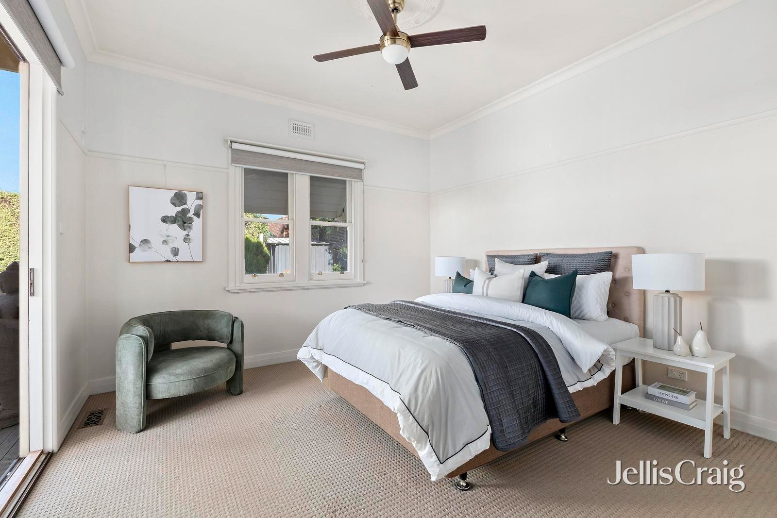 27 Tweedside Street, Essendon image 5