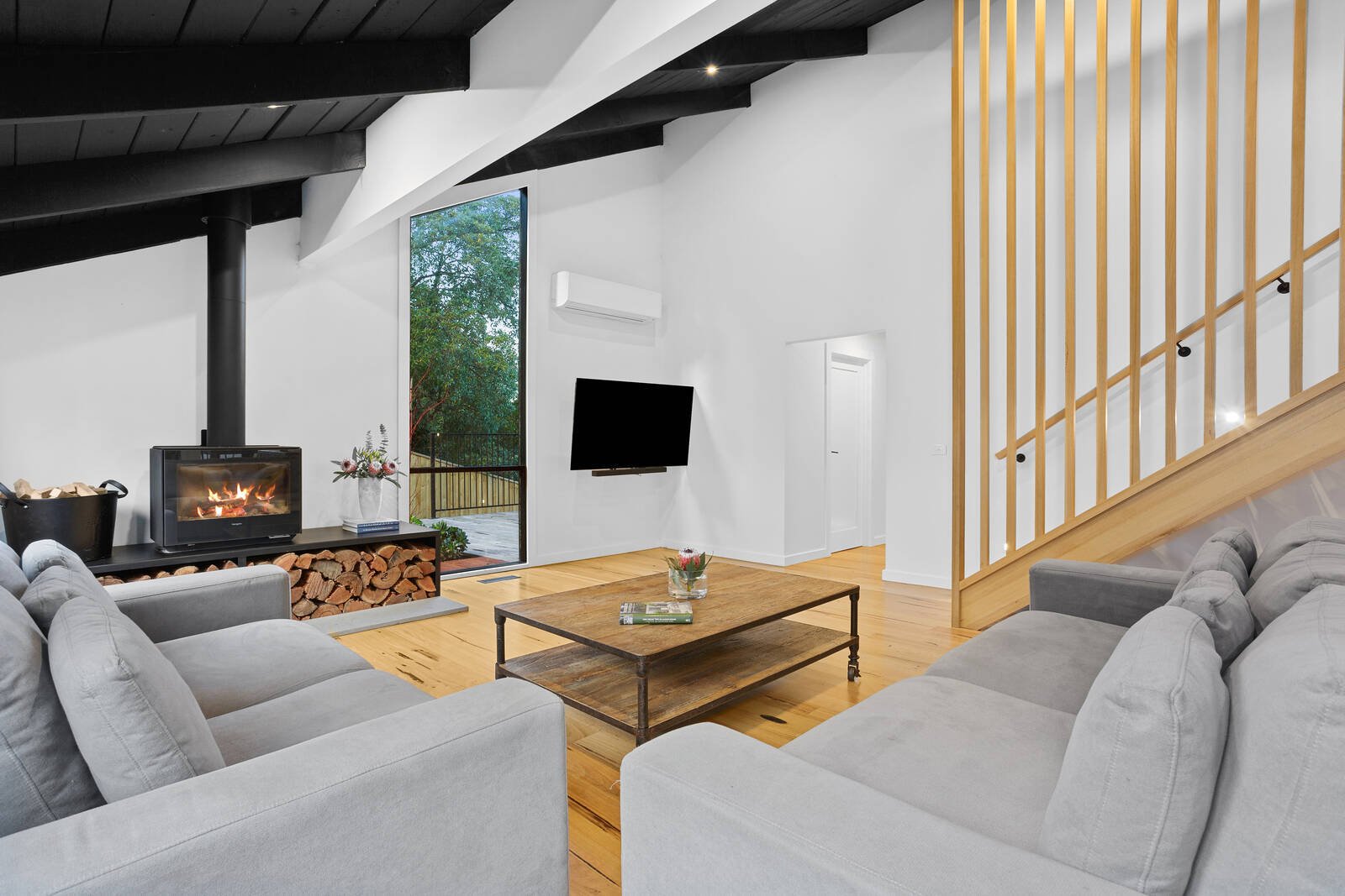 Property Gallery Thumbnail 3