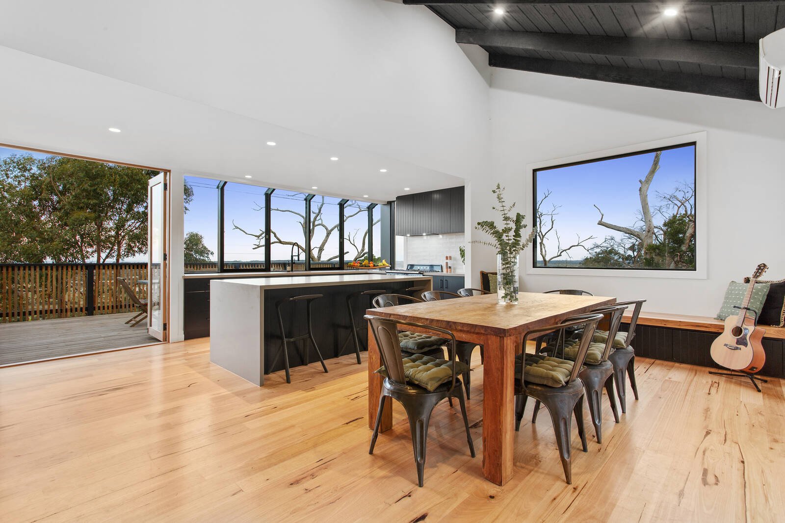 Property Gallery Thumbnail 5