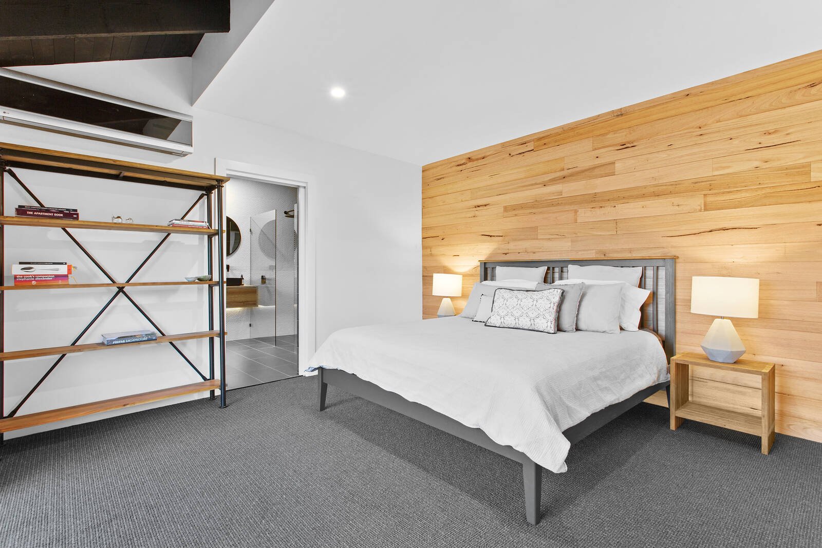 Property Gallery Thumbnail 8