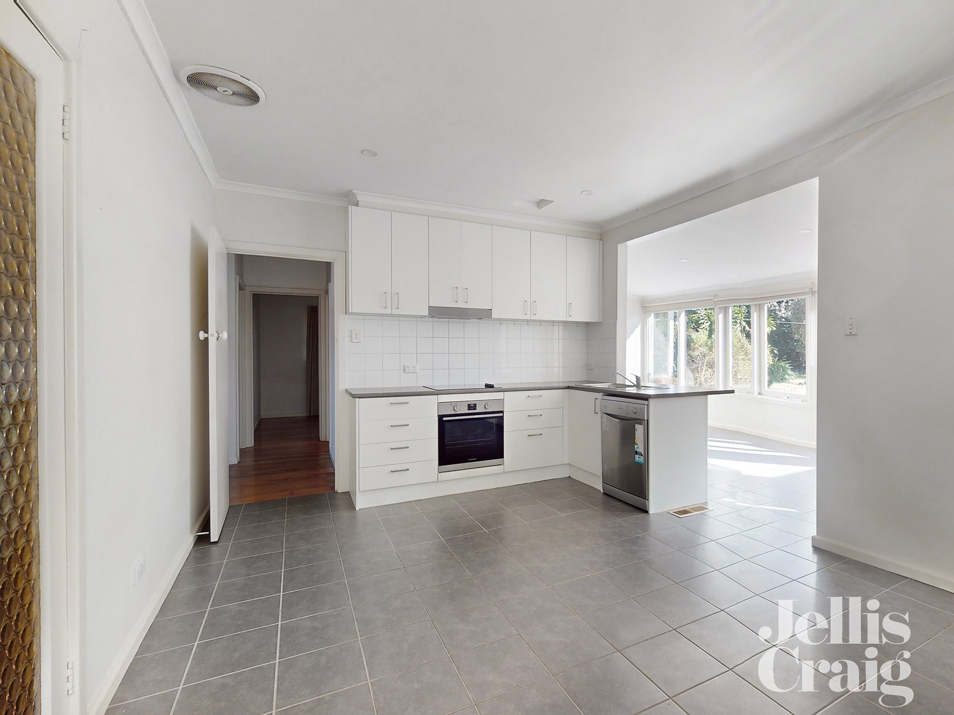 27 Vivianne Avenue, Mont&nbsp;Albert&nbsp;North image 4
