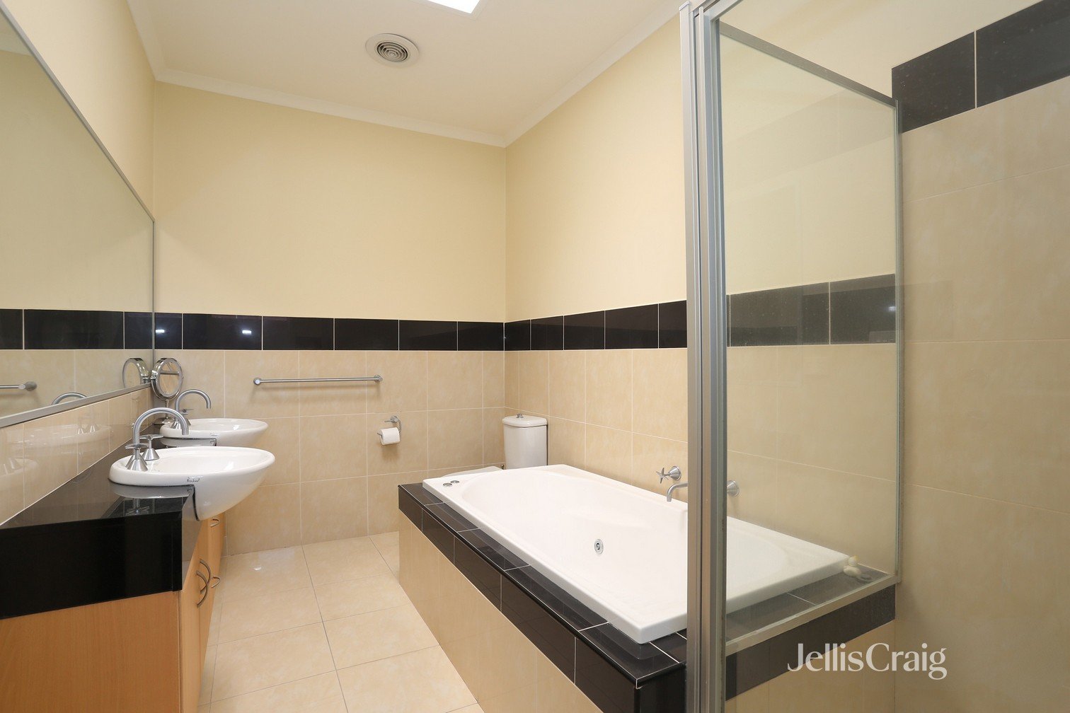 27 Warne Street, Brunswick image 5