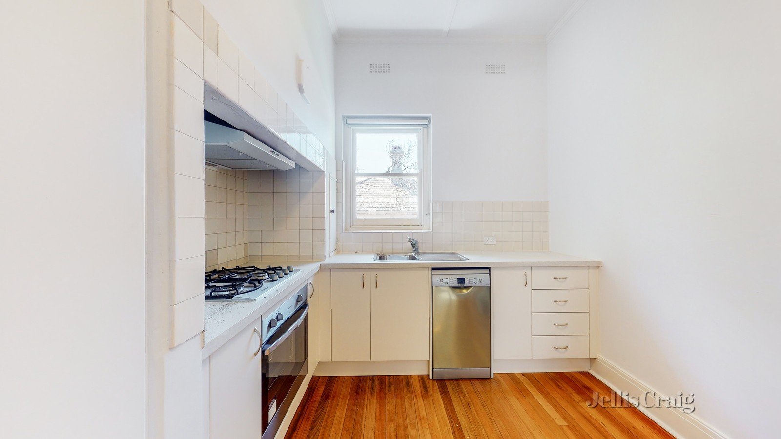 2/7 Washington St, Toorak image 4