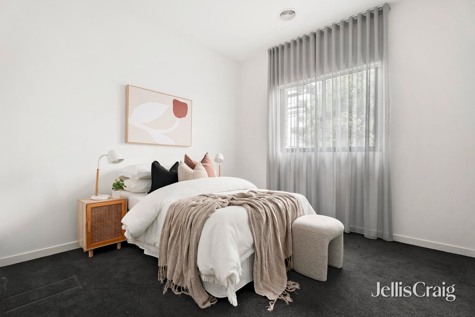 27 Wembley Avenue, Yarraville image 5