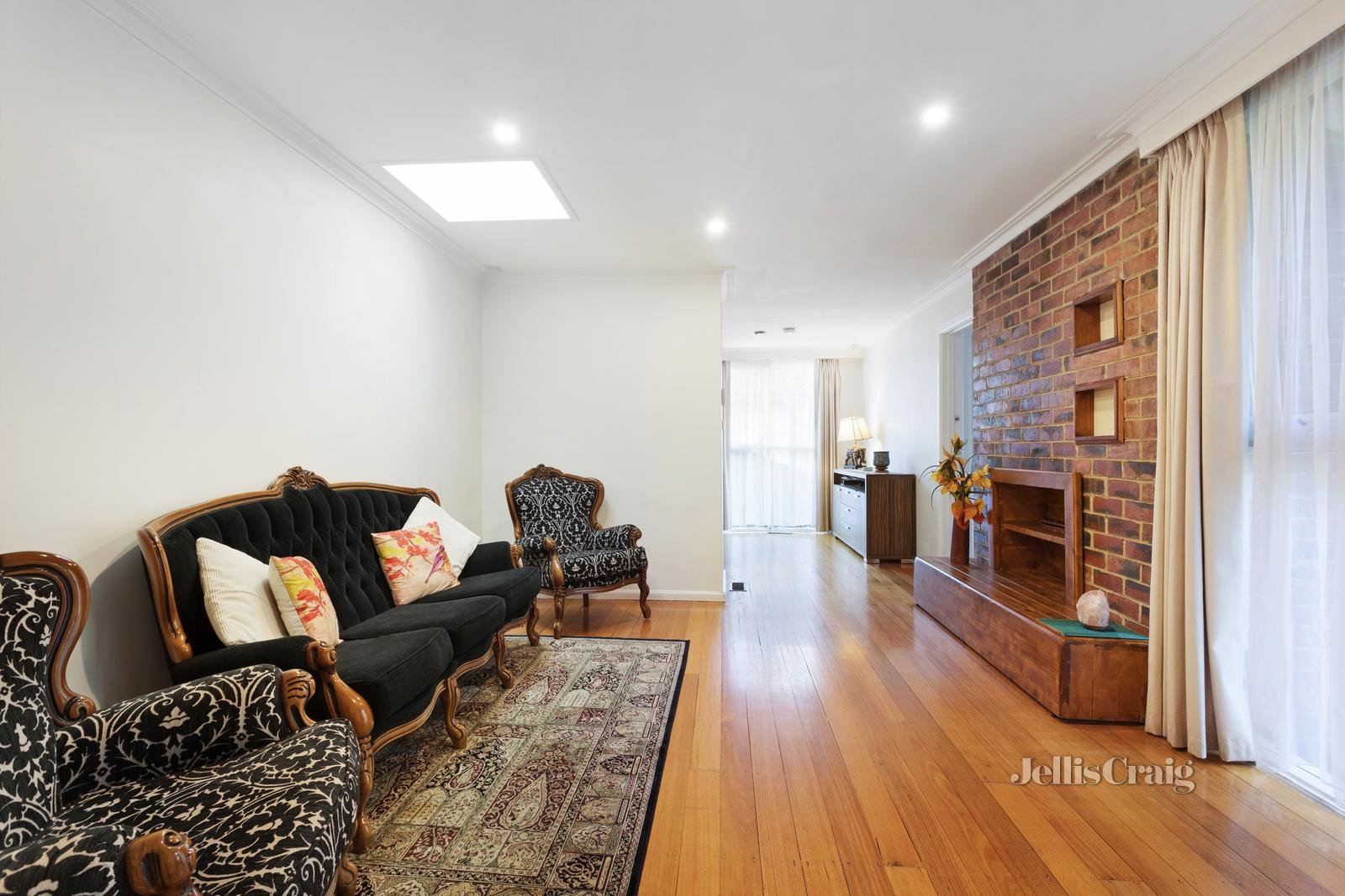 27 Westerfield Drive, Notting Hill image 5