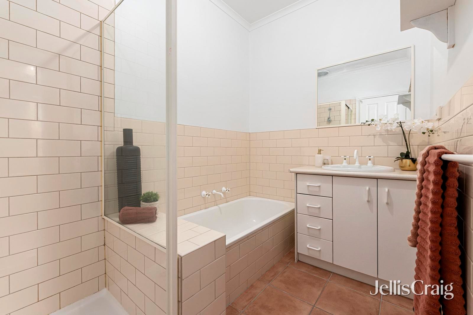 2/7 Westwood Drive, Bulleen image 5