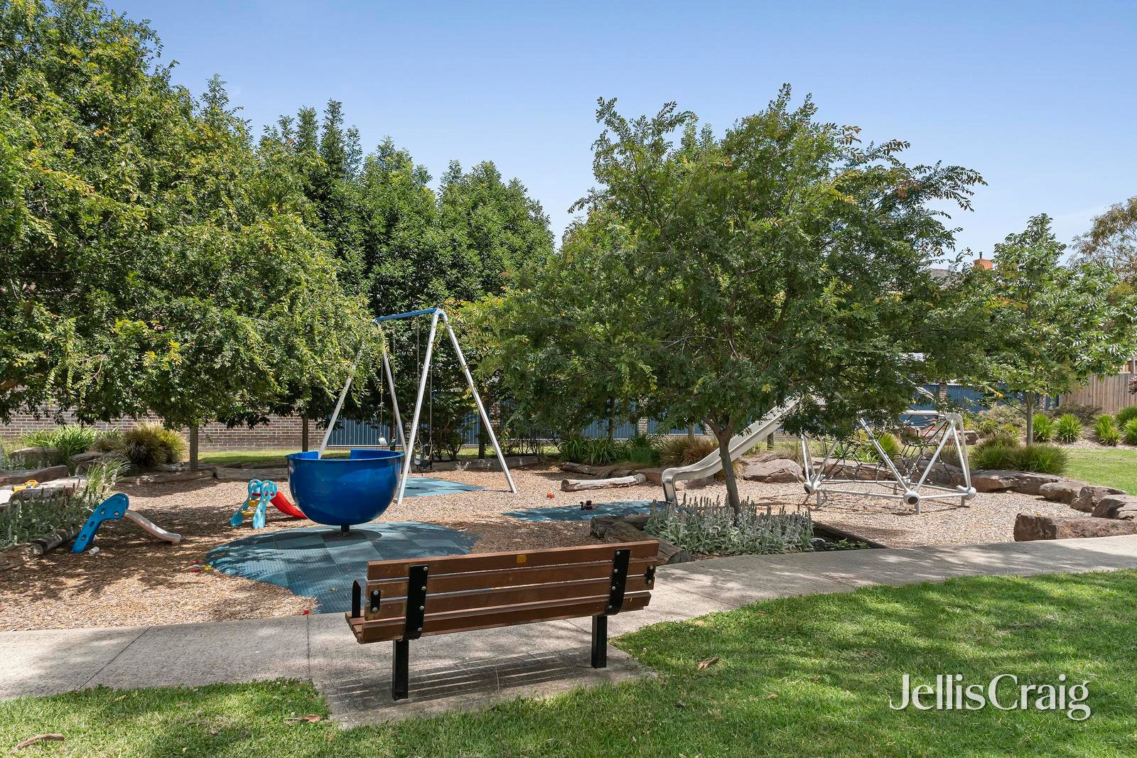 2/7 Westwood Drive, Bulleen image 11