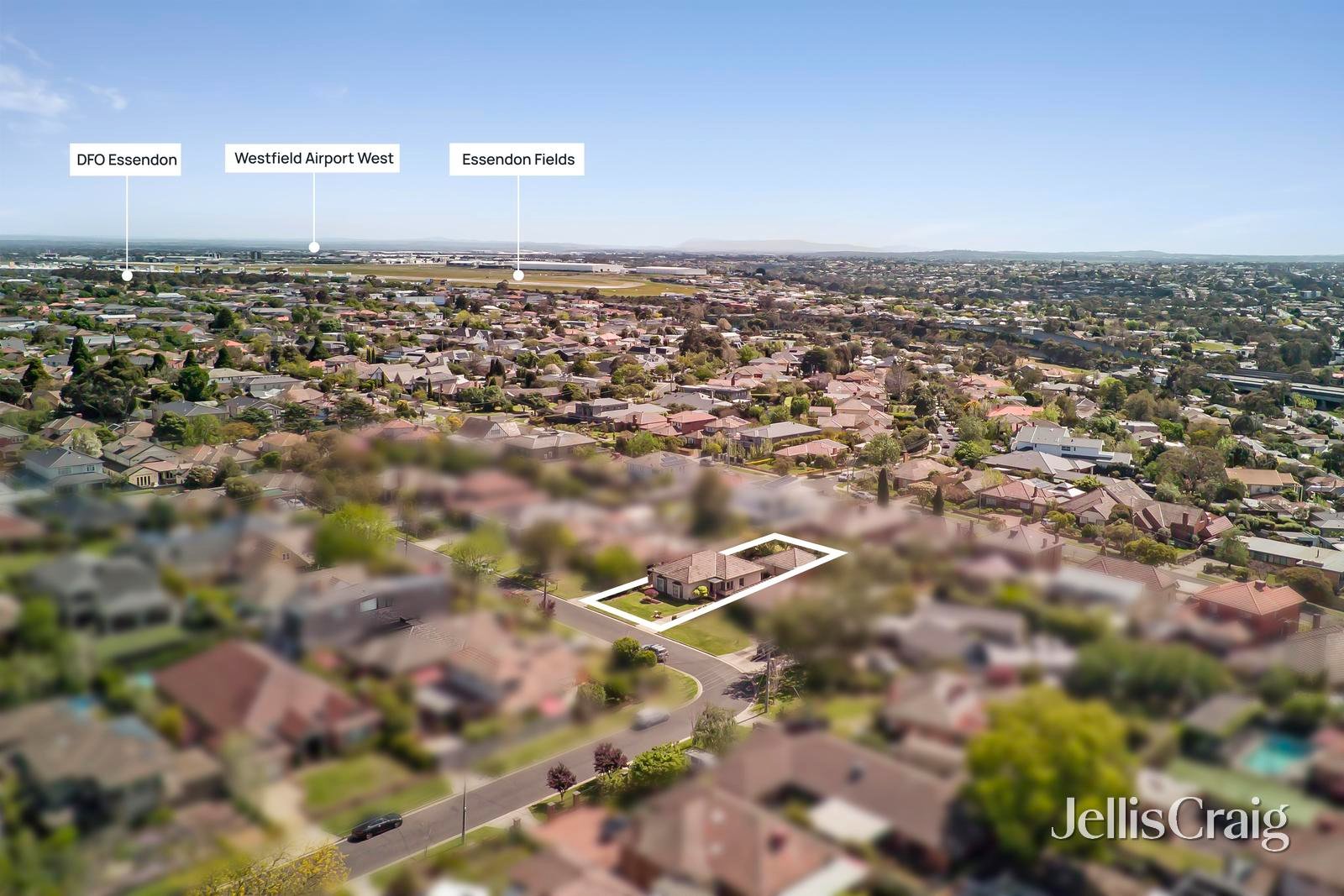 27 Wickham Grove, Strathmore image 11
