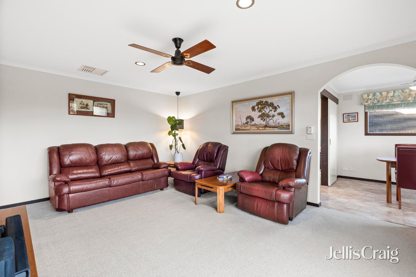 27 Winnetka Drive, Lilydale image 2