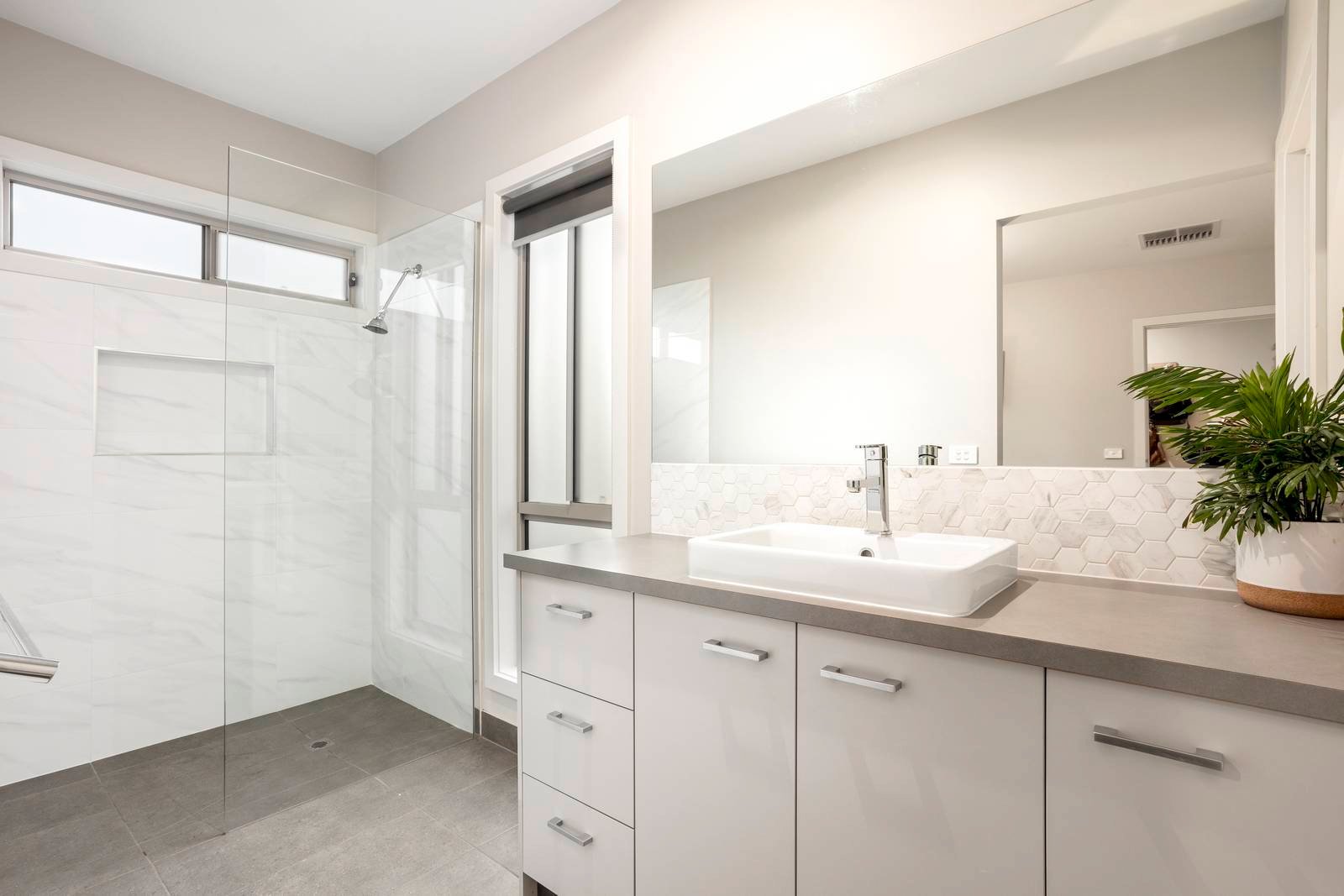Property Gallery Thumbnail 7