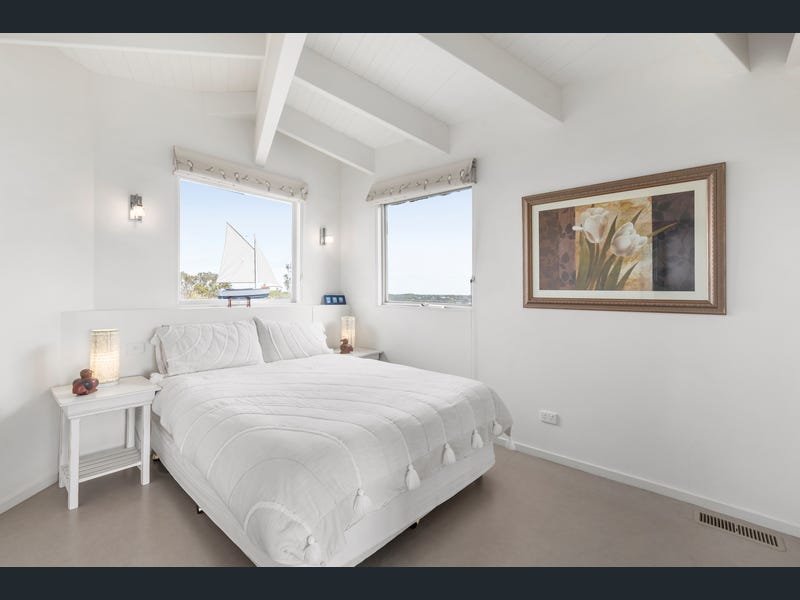 27 Woomera Street RYE