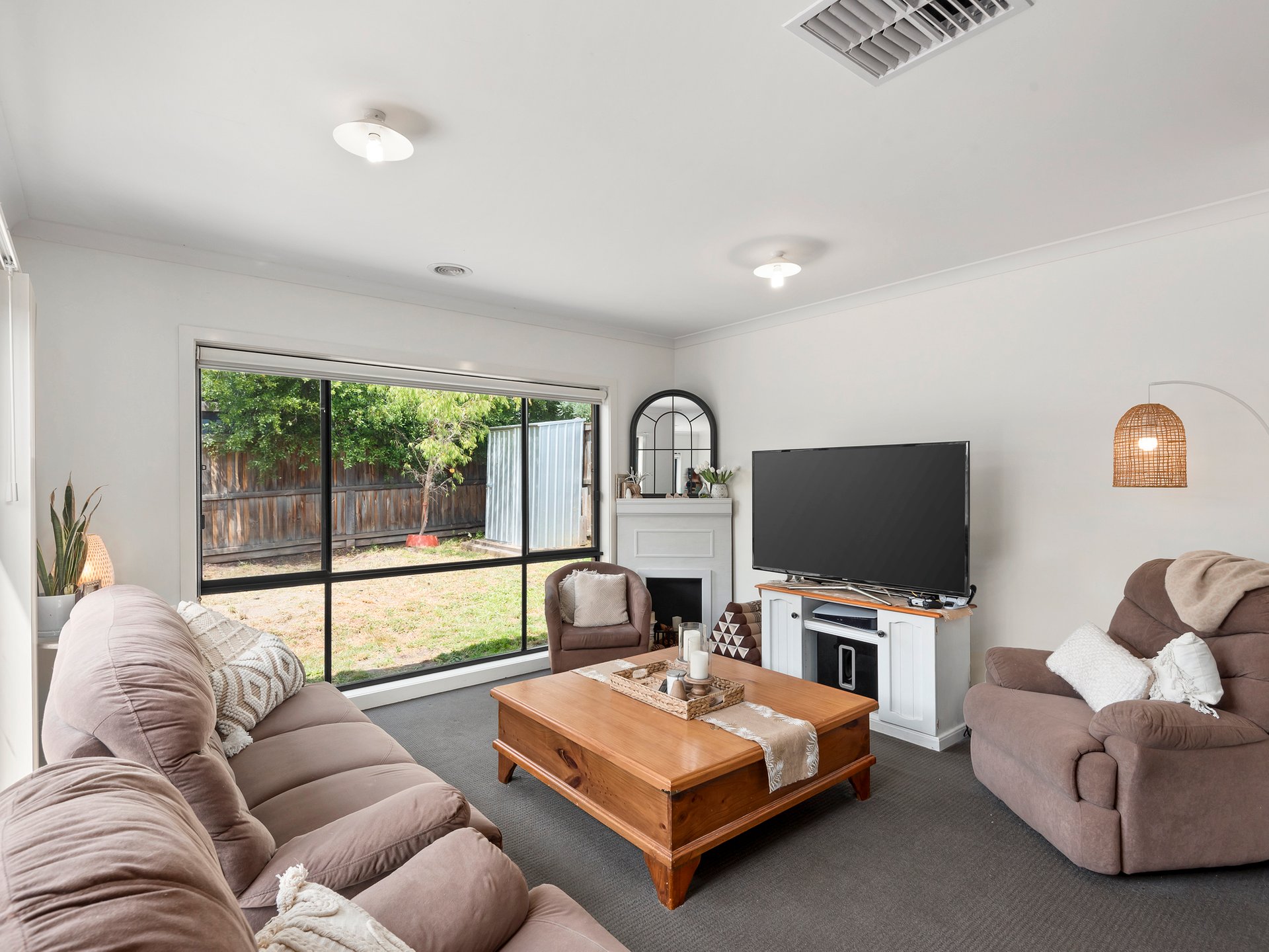 27 Wurrook Circuit, North Geelong image 6