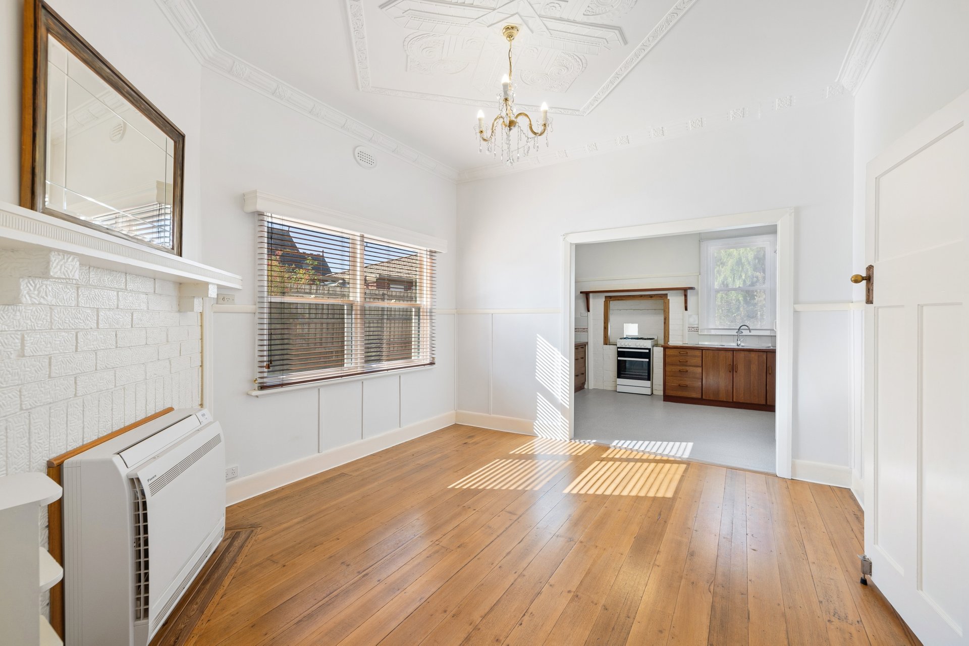 Property Gallery Thumbnail 3