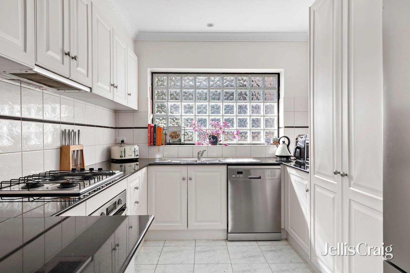 2/70-72 Coghlan Street, Niddrie image 3