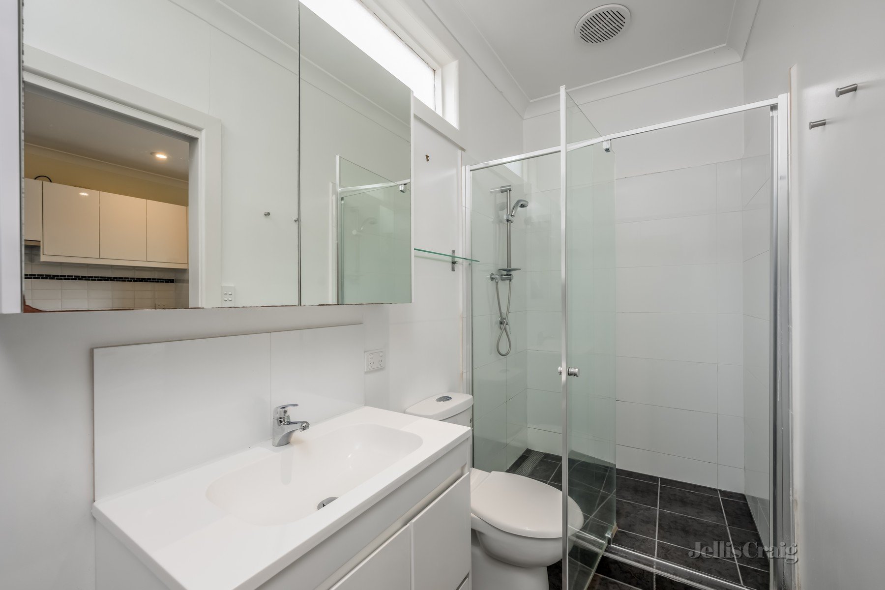 270 Barkly Street, Fitzroy North image 6