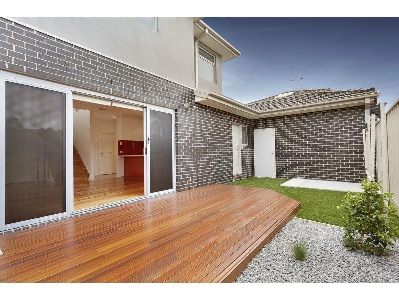 2/70 Cyclamen Avenue, Altona North image 5