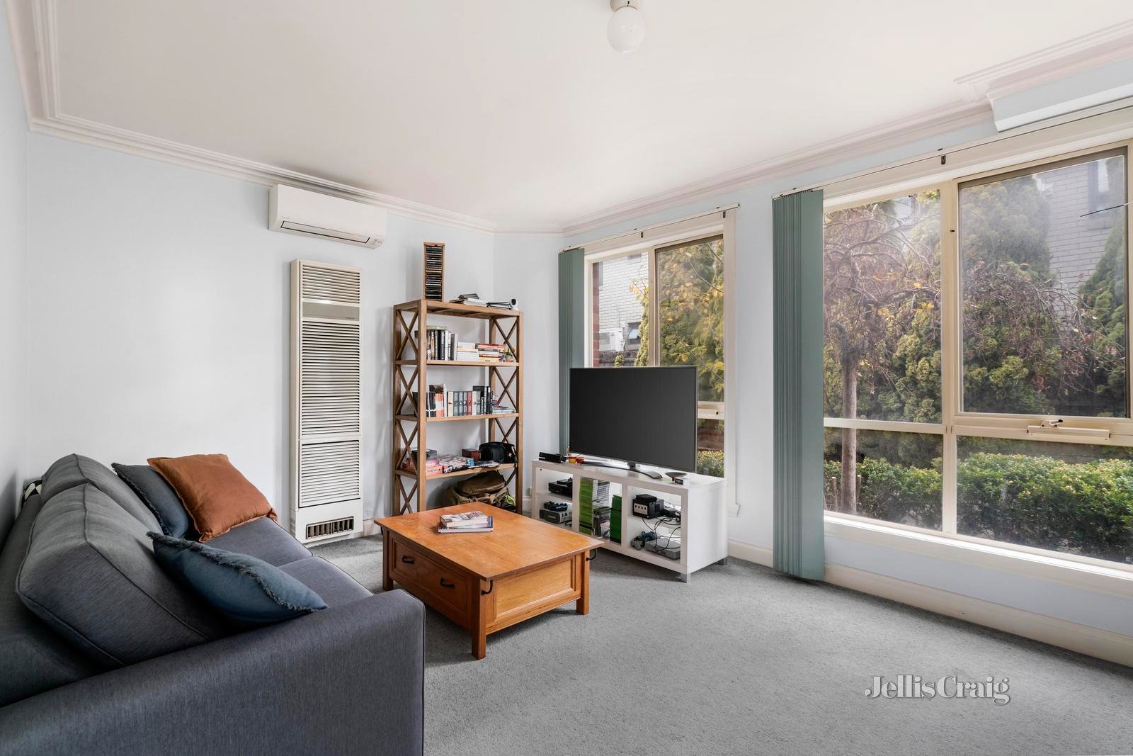 2/70 Kororoit Creek Road, Williamstown North image 2