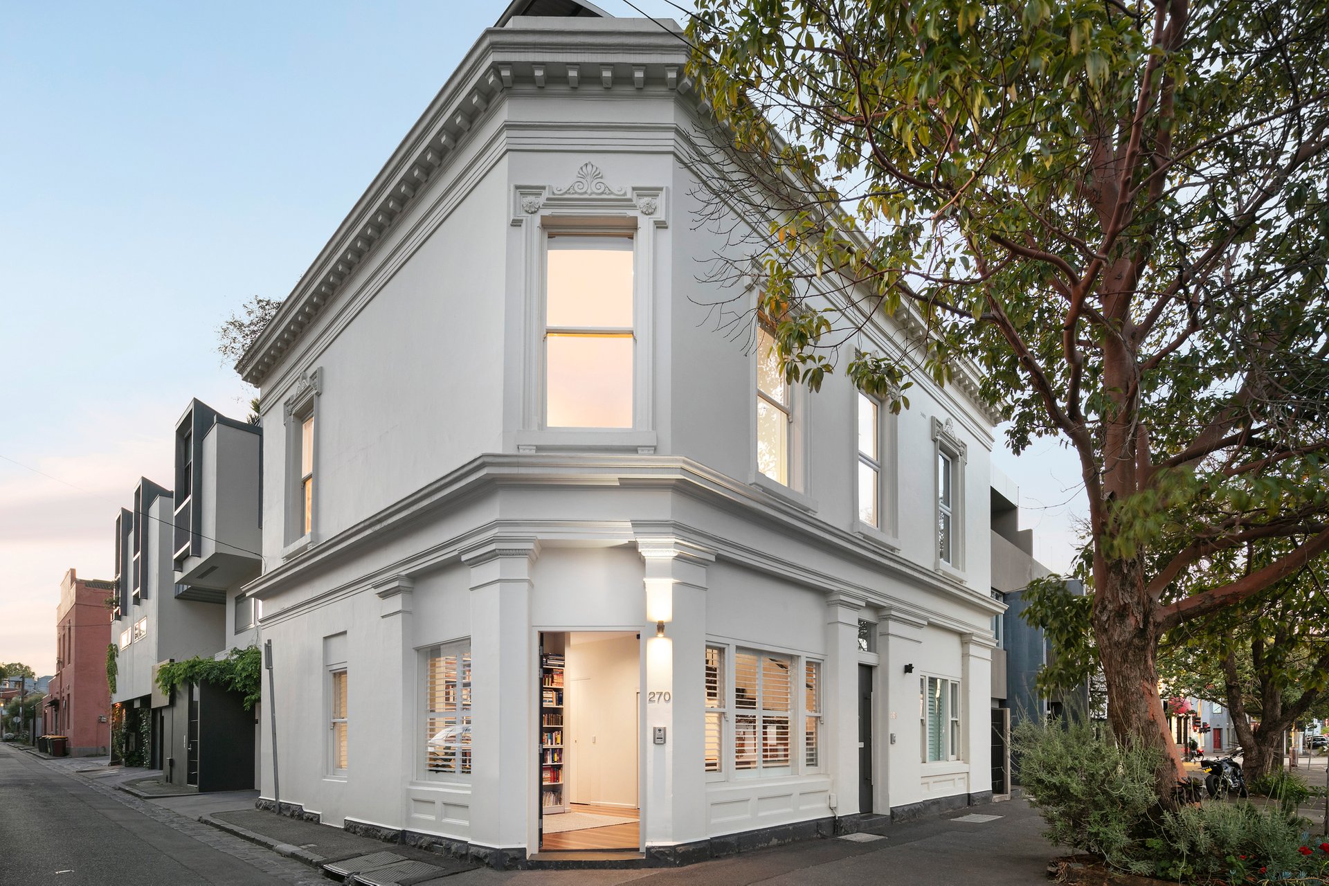 270 Moray Street