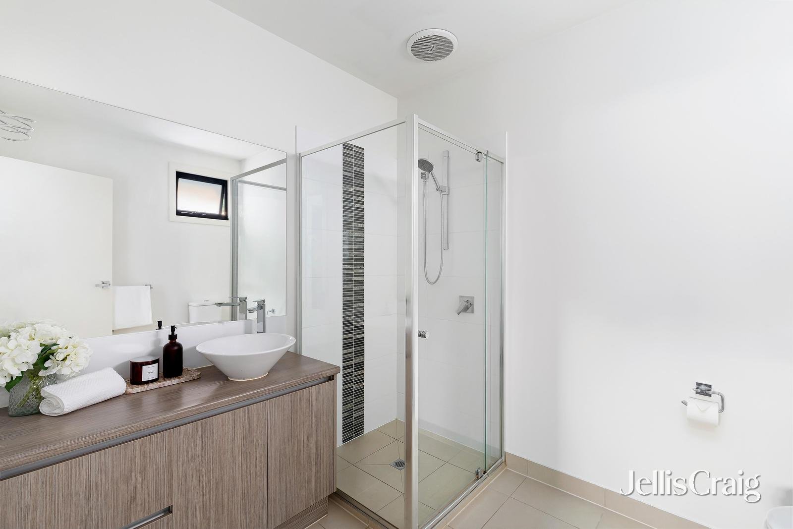 2/70 Noorong Avenue, Bundoora image 14