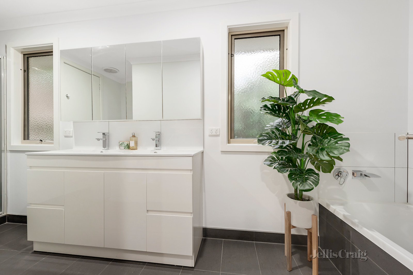 2/70 Sackville Street, Montmorency image 9