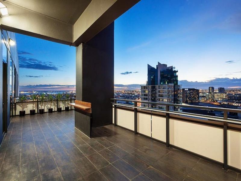 2701/80 Clarendon Street, Southbank image 10