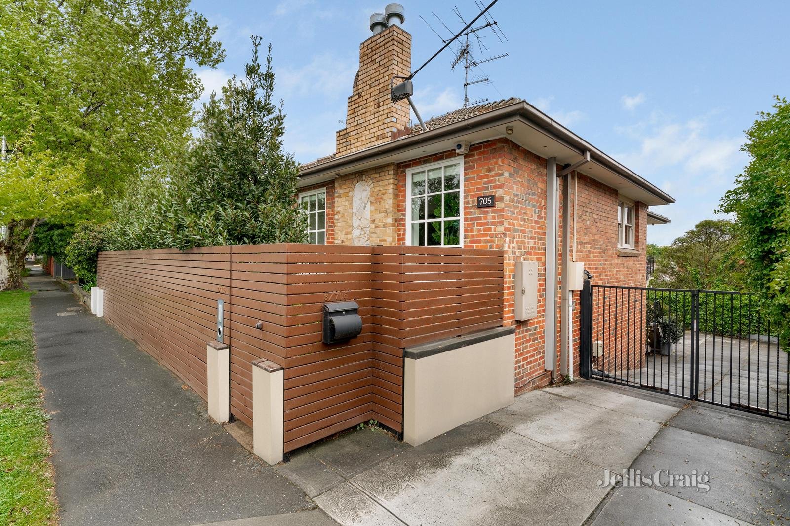 2/705 Malvern Road, Toorak image 10