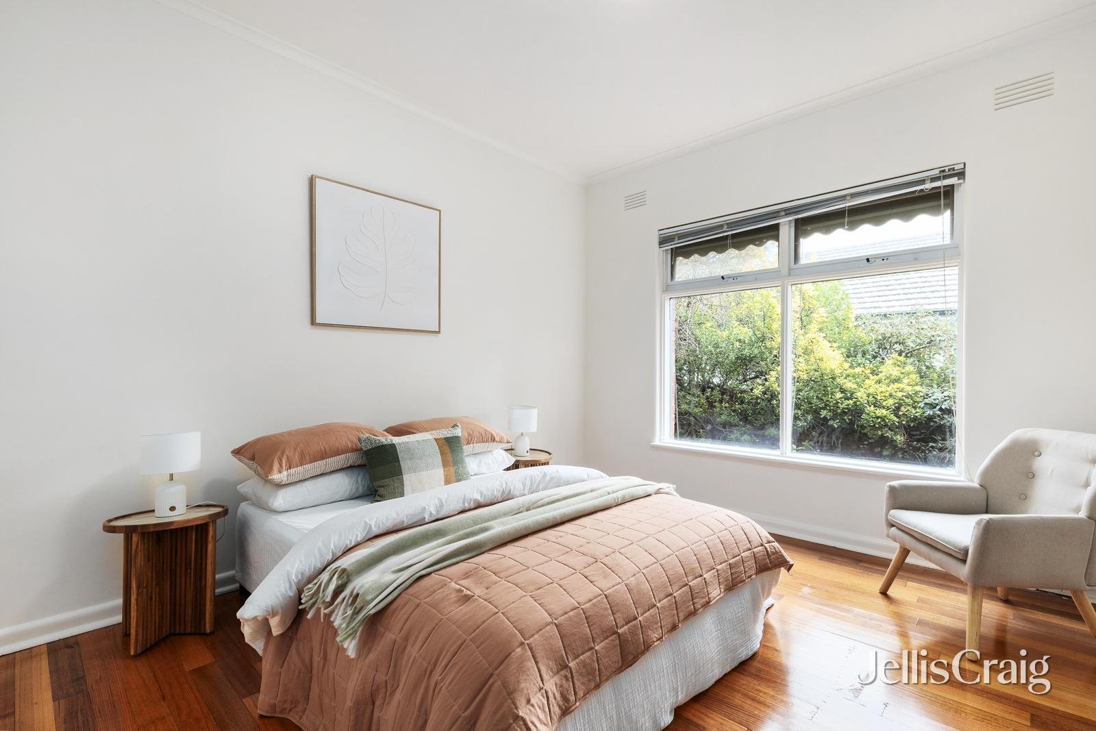 2/70a Wattle Road, Hawthorn image 6