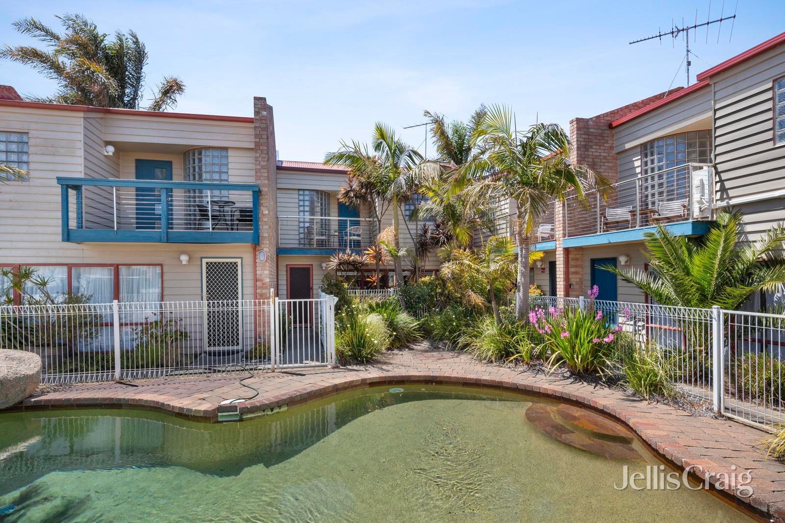 2/71 Geelong Road, Torquay image 12