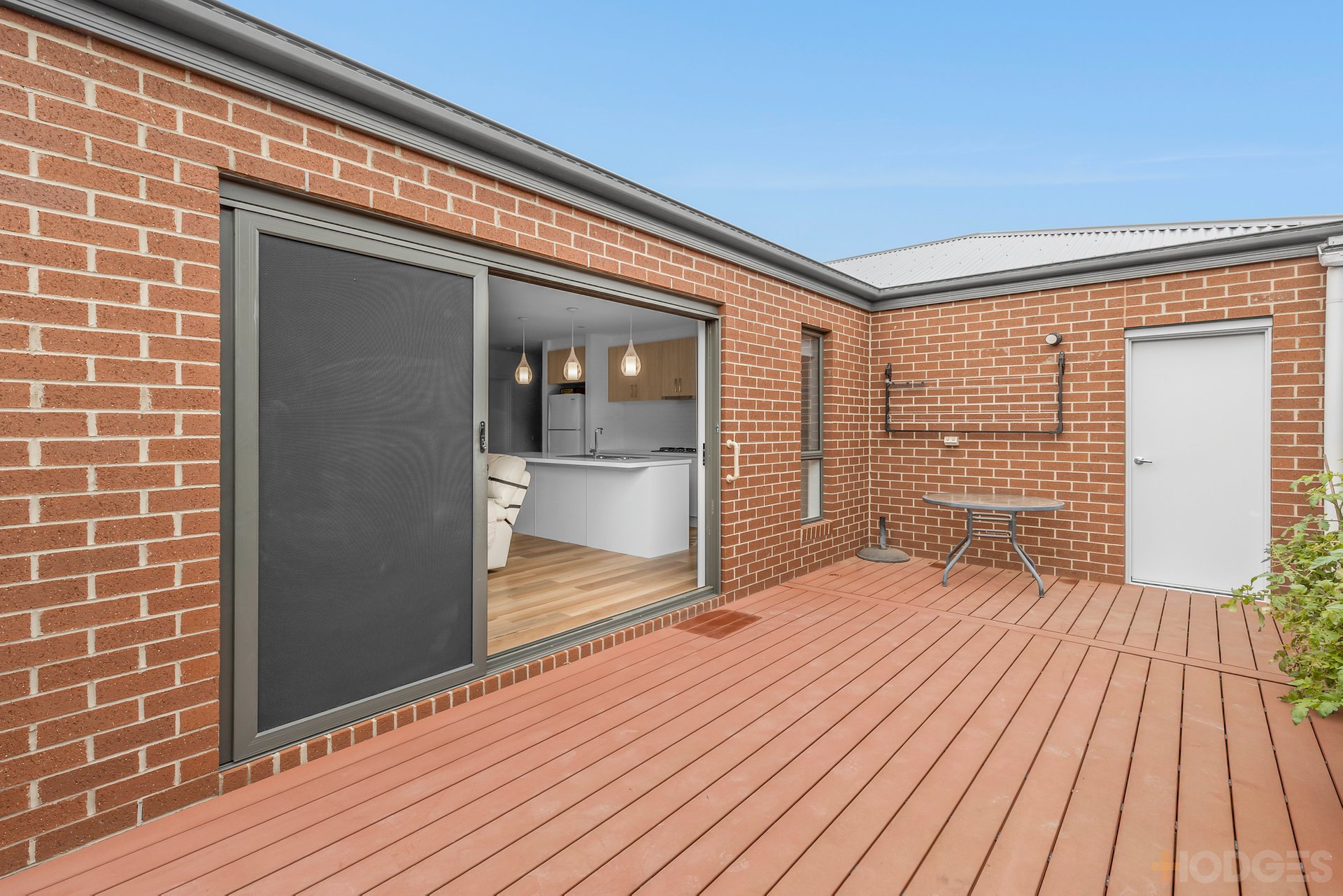 2 / 71 High Street Drysdale